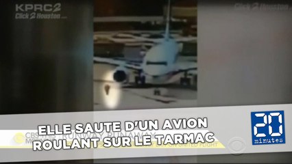 Elle saute d'un avion roulant sur le tarmac