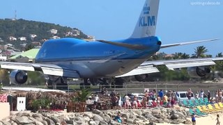 Boeing 747 Extreme Jet Blast Blowing People Away At Maho Beach, St. Maarten