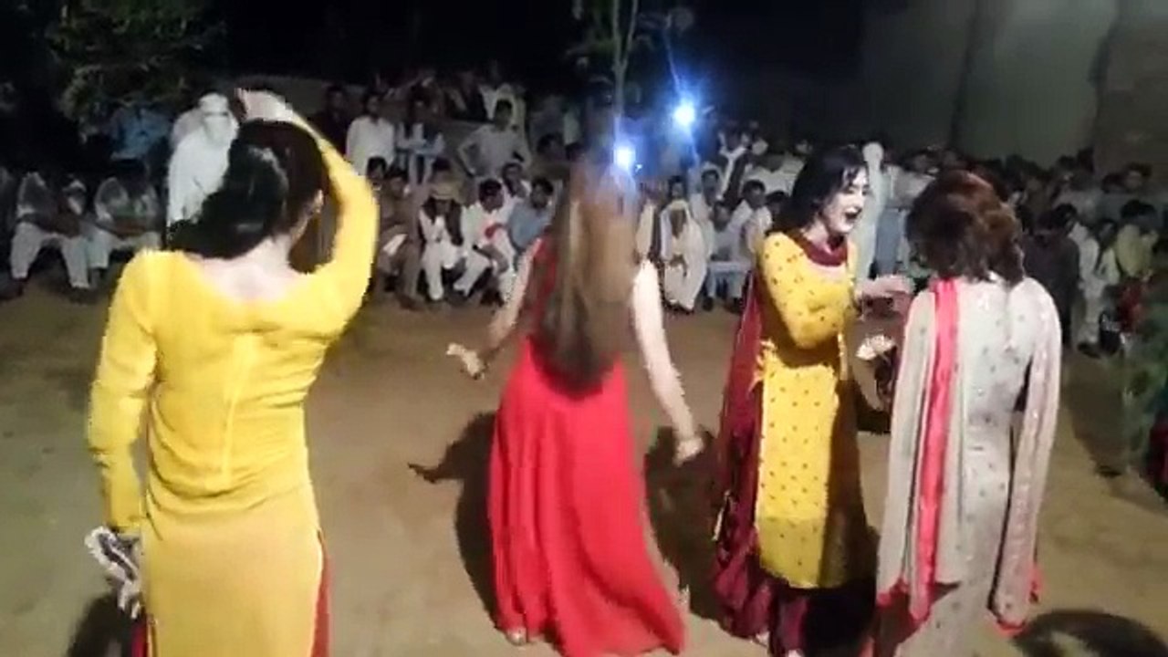Karishma New Dance 2016
