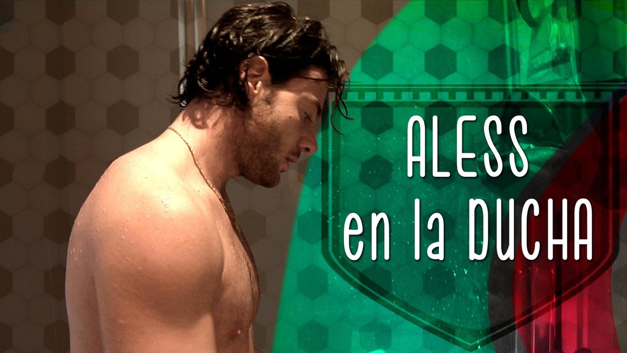En la ducha con Aless