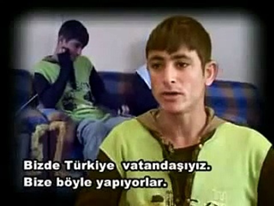 Kürtlere uygulanan zulüm ve tecritler anlatılıyor Bu Videoyu Kürt Halkının İzlemesi Ve Dinlemesi Gerekli