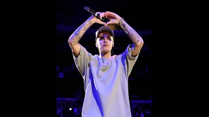 Watch Justin Bieber  Cry During a  Performance