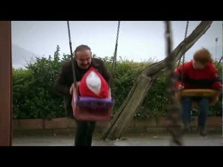 Leyla ile Mecnun - Çiçekler Açsın (Klip)