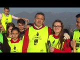 Nxënësit e shkollave pastrojnë vullnetarisht lapidarët - Top Channel Albania - News - Lajme