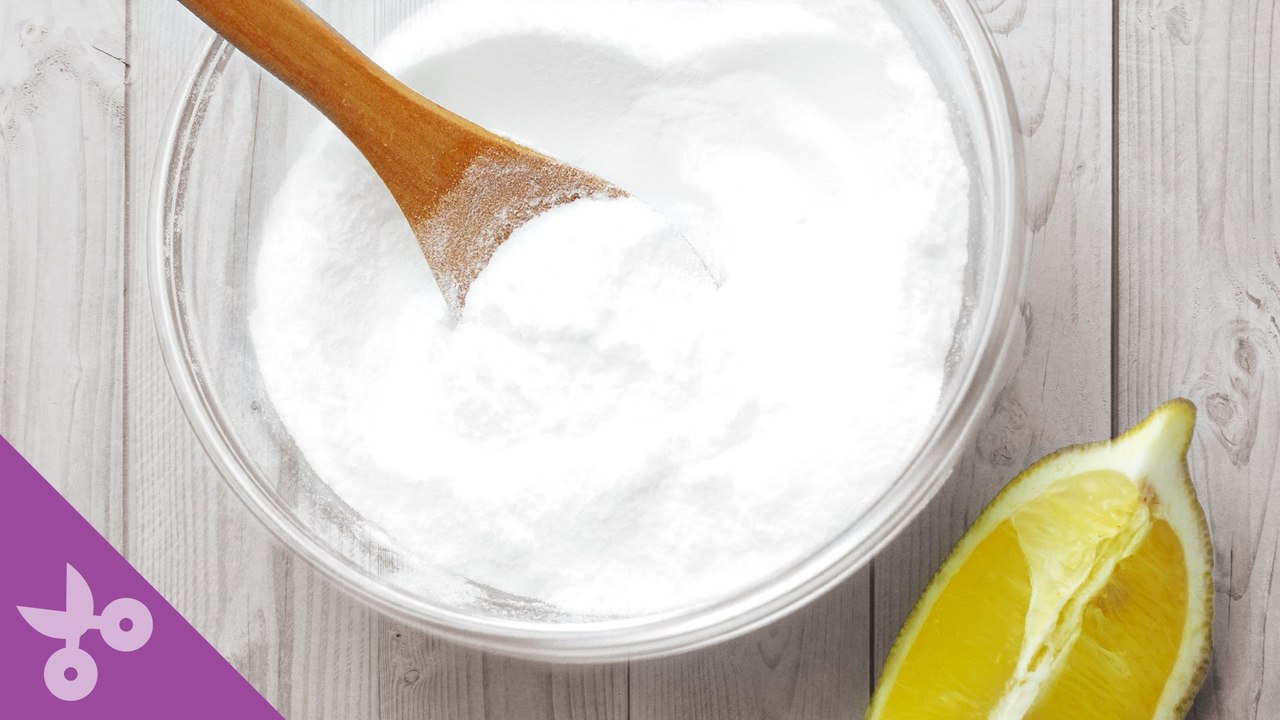 5 Baking Soda Life Hacks That Go Beyond Baking