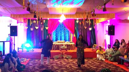 Mehndi dance from the bride & groom side!
