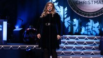 Kelly Clarkson Slays ‘Run Run Rudolph’ At CMA Country Christmas