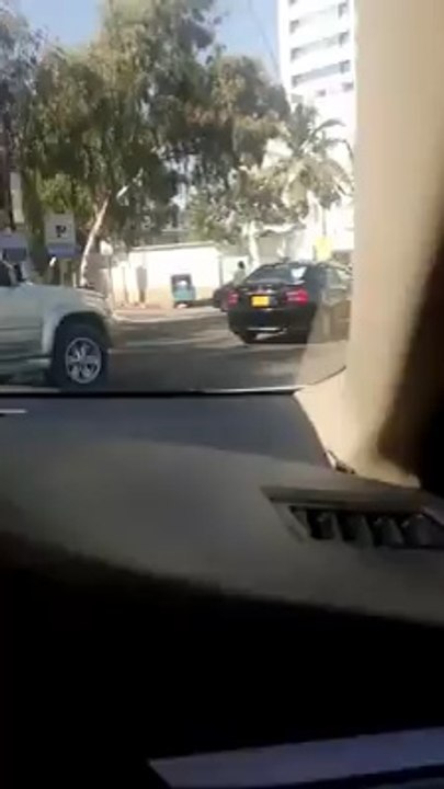 This trafic police officer will win your Heart Salute This Officer