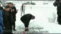 Bandic pao i puzi po snegu u Brckom - Smesno - snimak iz 2011 godine
