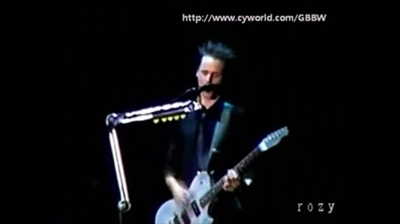 Muse - Can't Take My Eyes Off You, Fuji Rock Festival, 07/26/2002
