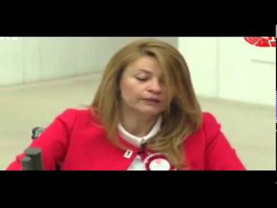 AK Parti Bursa Milletvekili Bennur Karaburun, Besmele ile başladı