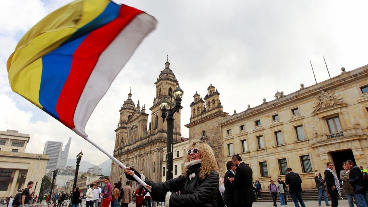 Colombian Senate approves FARC deal