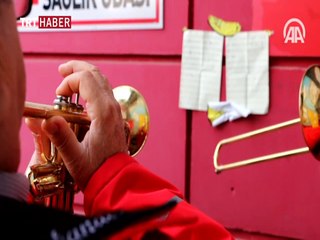 Bando Es-Es'ten eski stada hüzünlü veda