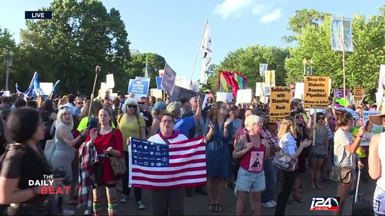 North Dakota governor orders pipeline protesters expelled