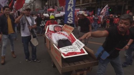 Manila se manifiesta contra el entierro de Marcos como héroe