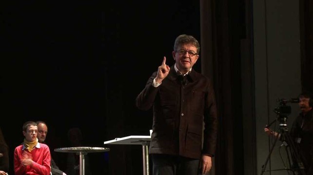 Pour Mélenchon, Fillon prépare un coup d'Etat social