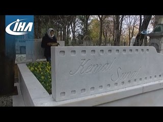 Kemal Sunal'ı, Doğum Gününde Mezarı Başında Andılar