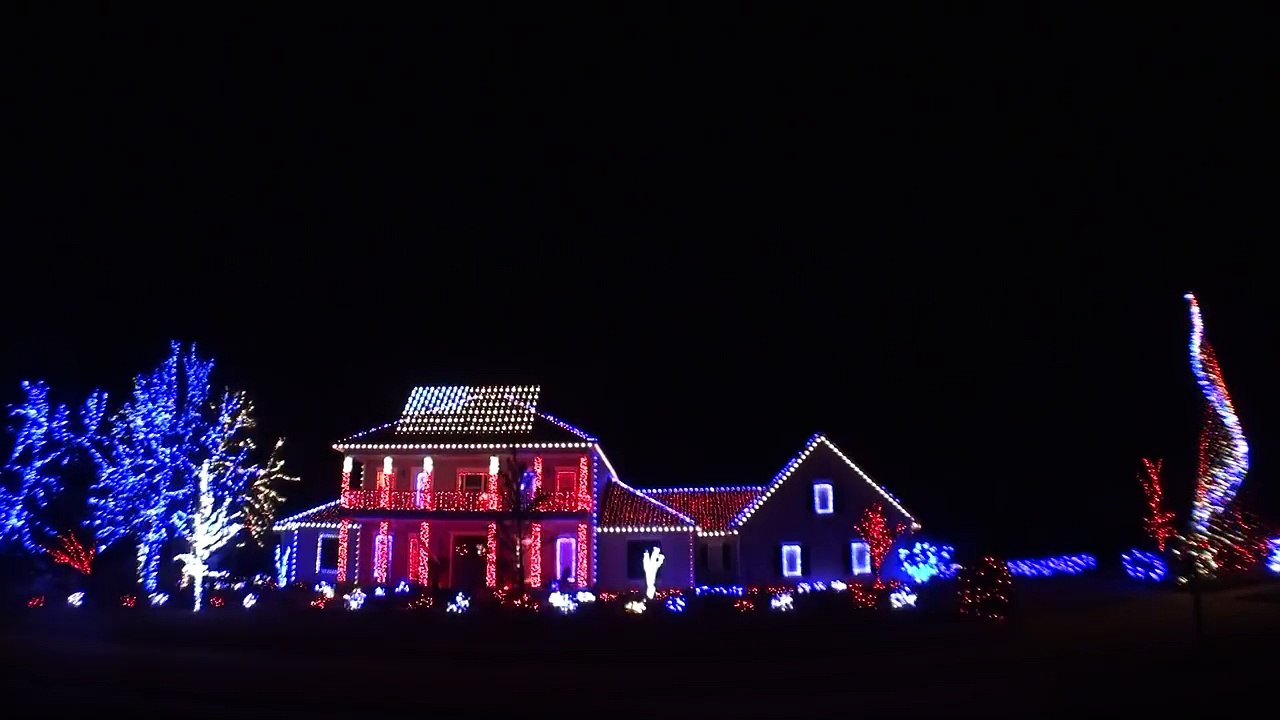 They made Christmas lights honoring our soldiers, the song choice they made is now going viral