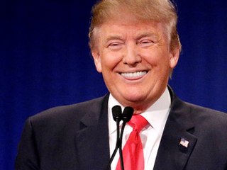 Donald Trump Vows on  Twitter to Step Away  From Business