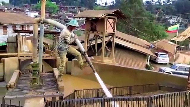 Zümrüt Yakut Nasıl Cıkarılır Cok İlginc..