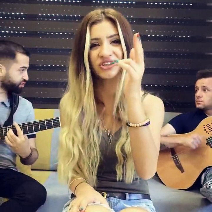 Feride Hilal Akın Üfle üfle yanıyorum Tarkan Murat boz