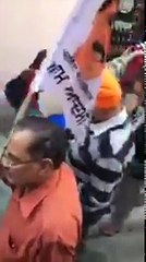 ਹਲਕਾ ਪੂਰਬੀ ਵਾਰਡ ਨੰ  5 ਅਟੱਲ ਨਗਰ ਵਿਖੇ ਘਰ   ਘਰ ਜਾ ਕੇ ਪ੍ਰਚਾਰ ਕਰਦੇ ਹੋਏ ਆਪ ਕੈਂਡੀਡੇਟ ਦਲਜੀਤ ਭੋਲਾ