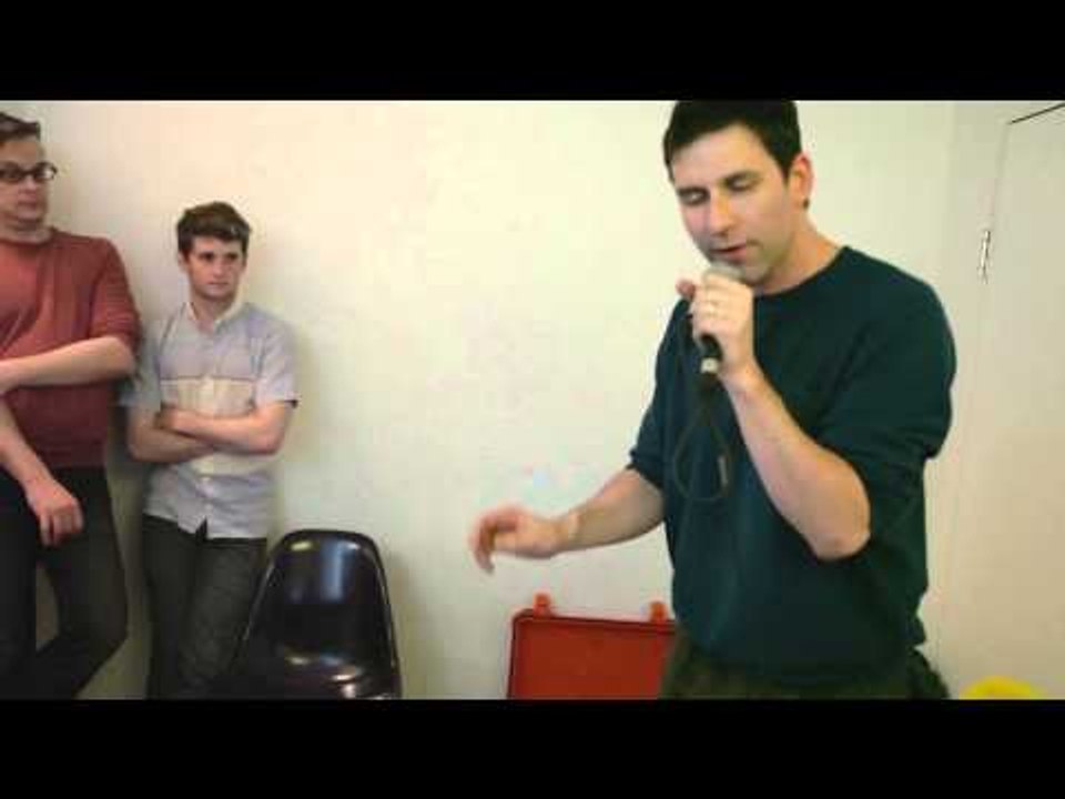 Kitchen Concert: Jamie Lidell performs "Don't You Love Me"