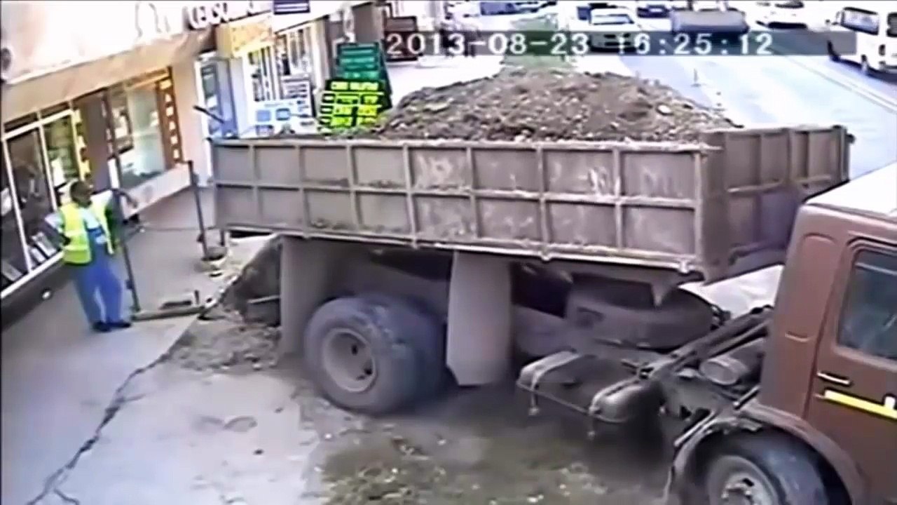 Big Truck Crashes