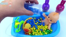 Baby Doll Bath Time M&Ms Candy Learn Colours Surprise Toys Ice Age Collection Preschool Learning
