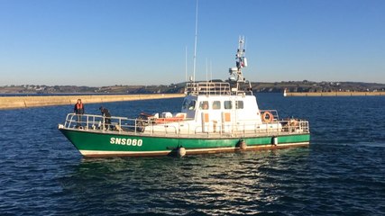 La vedette SNSM de l'île de Sein se prépare