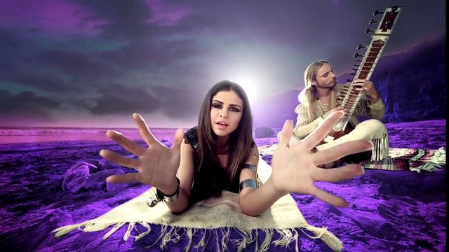 Selena Gomez & The Scene - #VEVOCertified, Pt. 1- Award Presentation