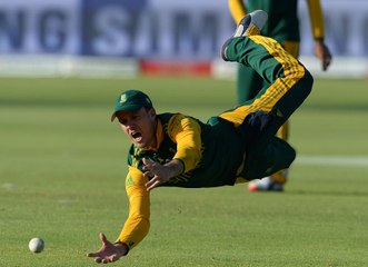 Very funny drop catches in the cricket history