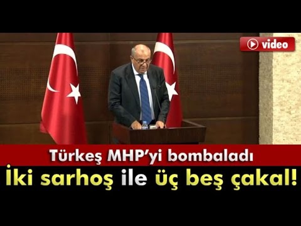 Türkeş MHP'yi Bombaladı: "Bana Saldıranlar İki Sarhoş ile Üç Beş Çakal"