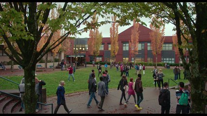 The Edge Of Seventeen - Trailer