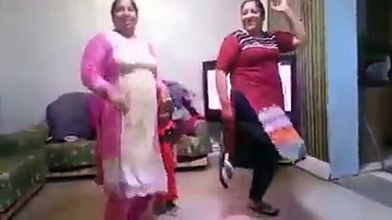 paryoon ki rani hoon mein