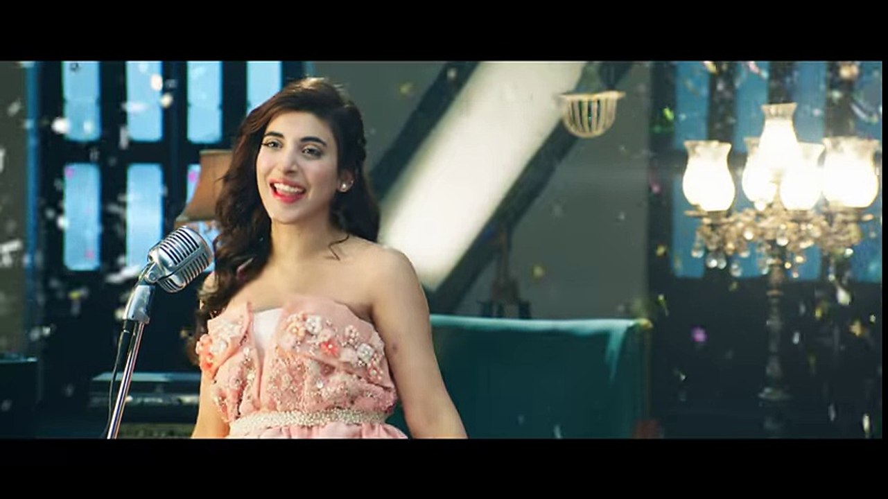 Actress Urwa Hocane New Song Ao Lay Kar Chaloun (Official video)