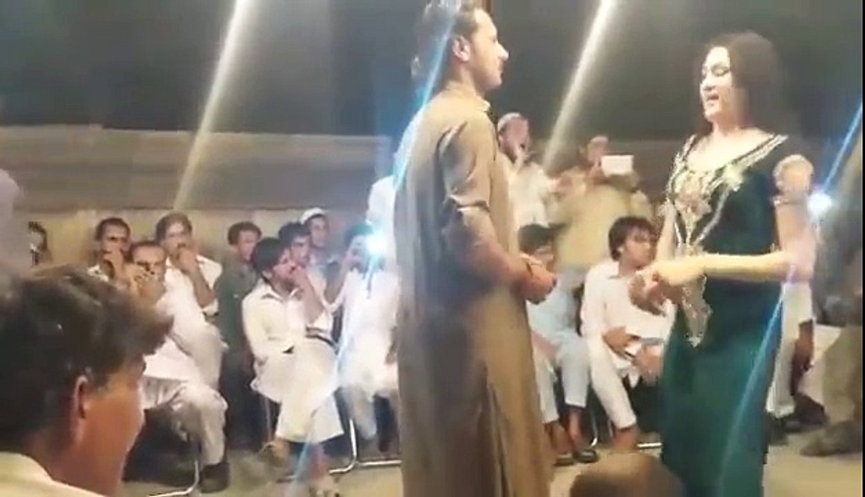 Miss Mardan New Dance