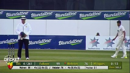 Another Blunder Did By Australian Bowler Henriques and Left the Ground _ Tune.pk