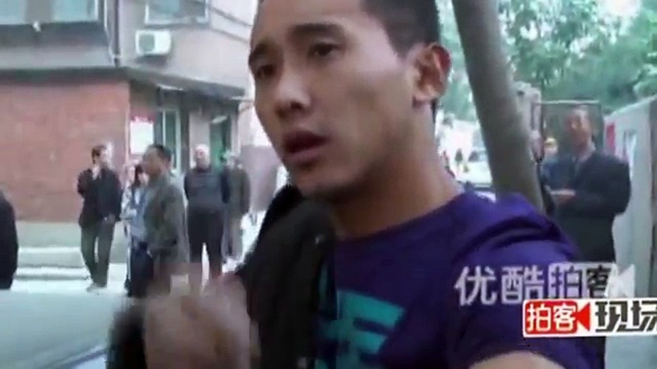 Police shoot dead giant Tibetan mastiff that attacked workers Cops cruel or Dog dangerous