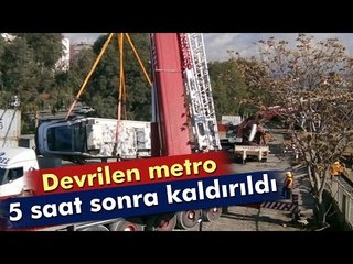 İzmir'de Devrilen Metro Vagonu Kaldırıldı