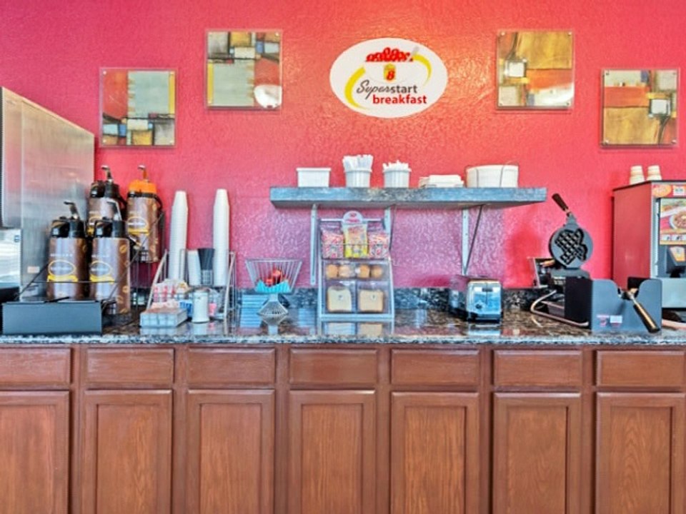 Super 8 Waco/Mall area TX