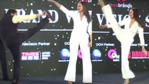 VIDEO Sonakshi Sinha MARTIAL ARTS Stunt on Stage In PUBLIC