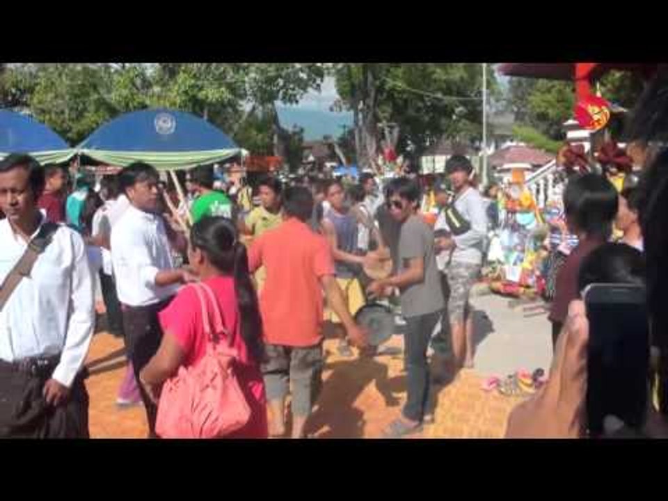 Traditional Burmese Kahtain Festival in Chiang Mai 2015