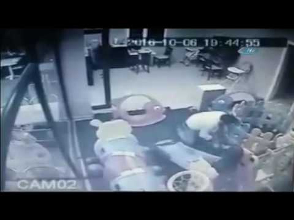 Bunu Yapan İnsan Olamaz!