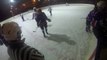 Un joueur de hockey frappe un arbitre à coup de crosse... Ils sont chaud ces russes