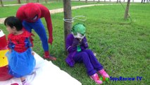 GIANT EGG SURPRISE OPENING SPIDERMAN - Bóc trứng khổng lồ người nhện ❤ Anan Toysreview TV ❤