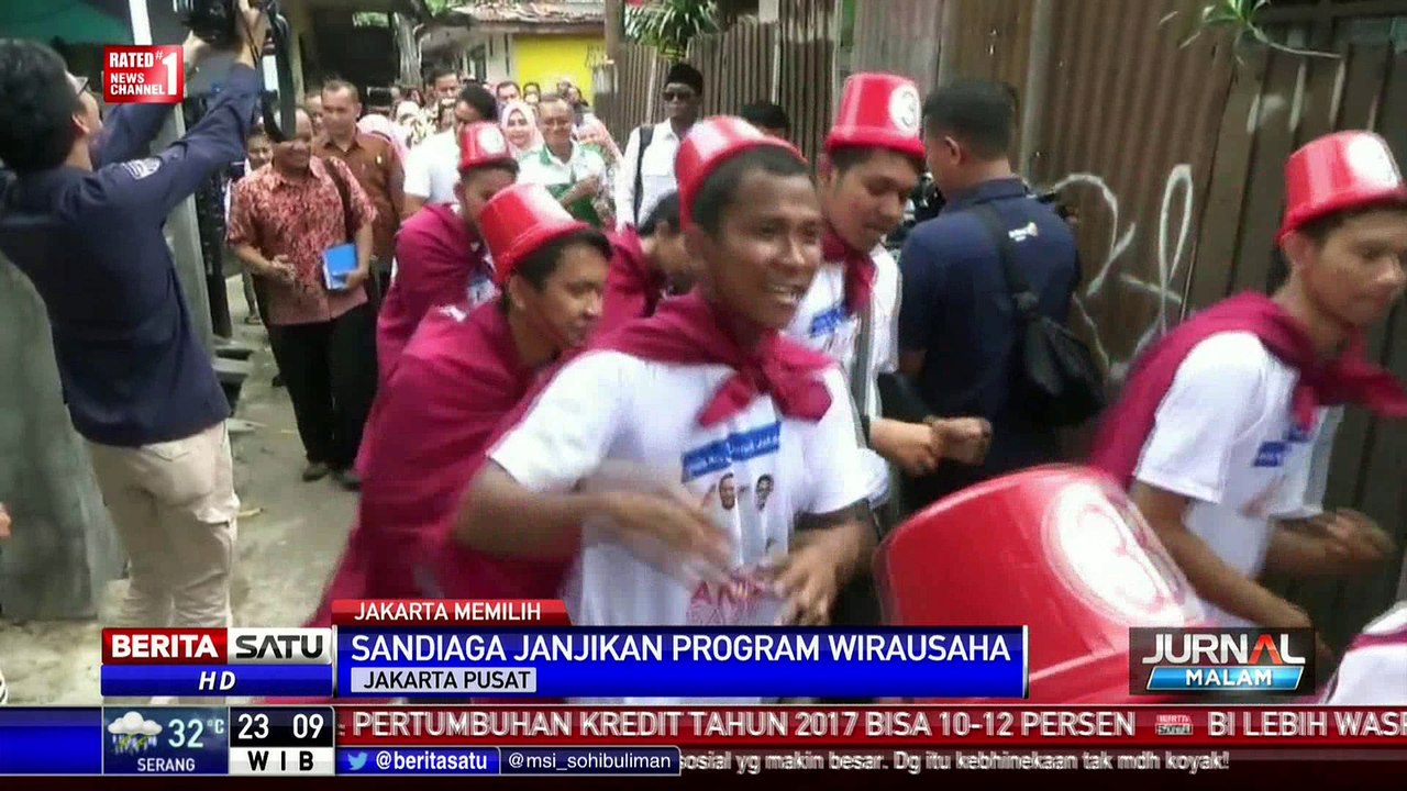 Blusukan ke Pondok Bambu, Sandiaga Gelar Lomba Masak