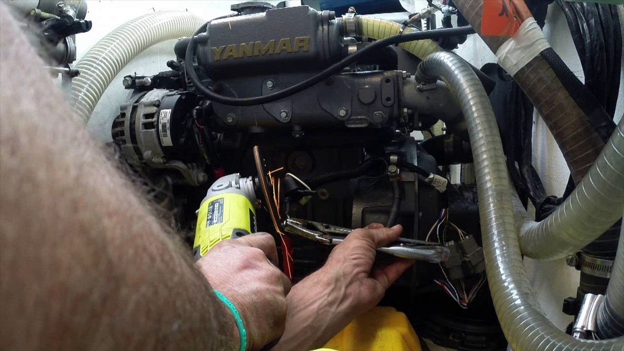 J26 : Sébastien Destremau burns his starter engine / Vendée Globe