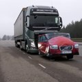 Volvo Trucks - Emergency braking at its best!