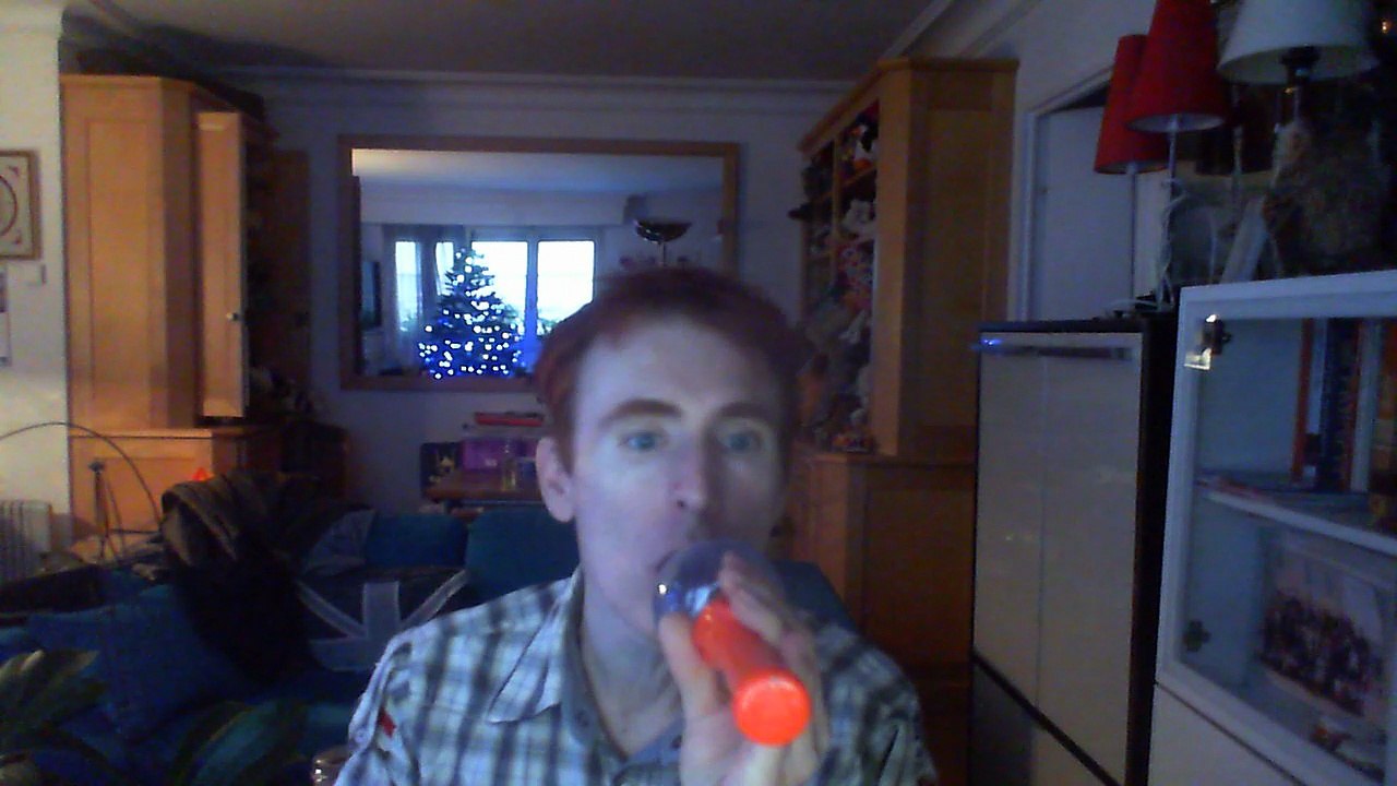 Wiwi égratigne "breaking the law" de Judas Priest